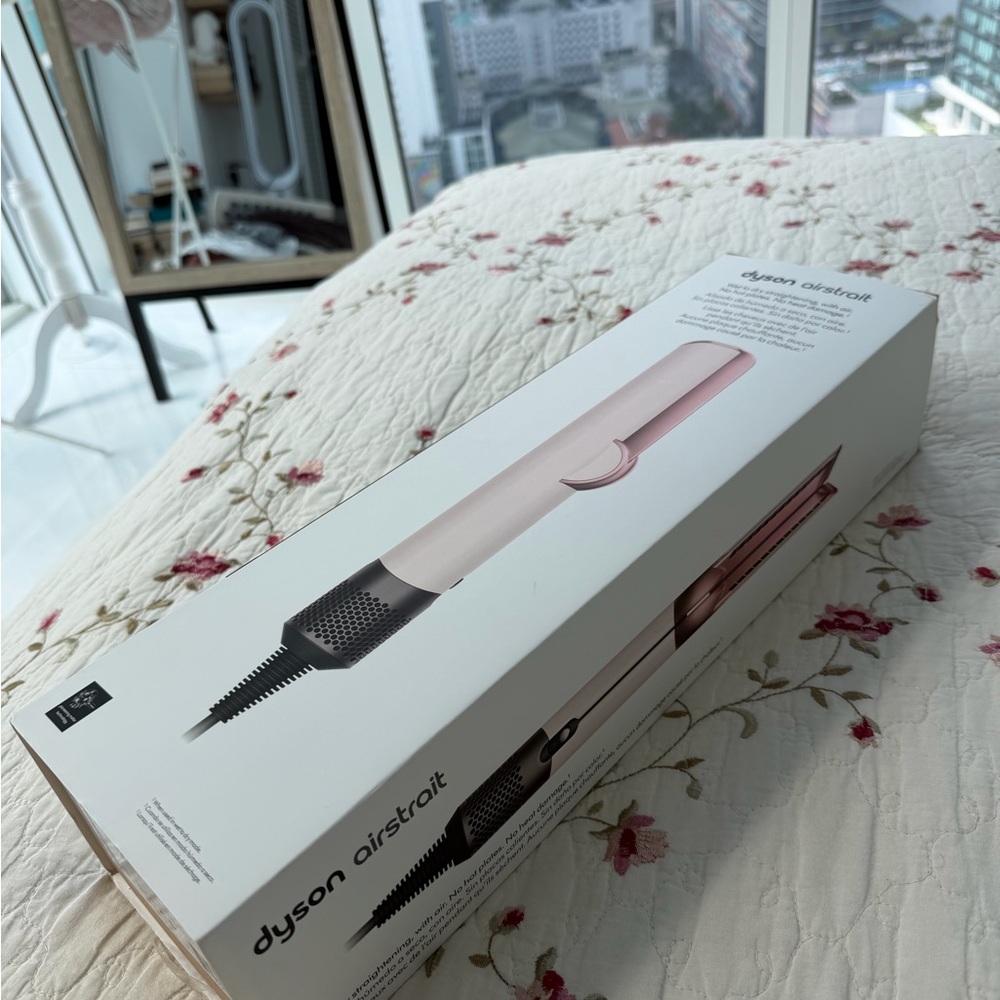 SOLD Dyson Airstrait in Pink and Black